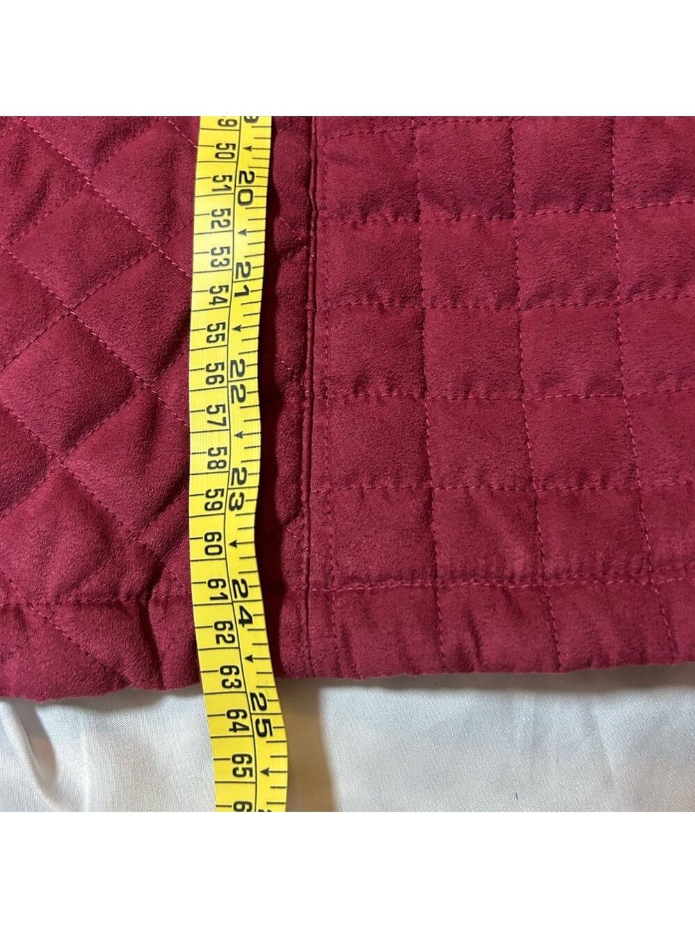Cabela's Women's Outerwear Vest Medium Quilted Button Up Lined - Picture 8 of 9